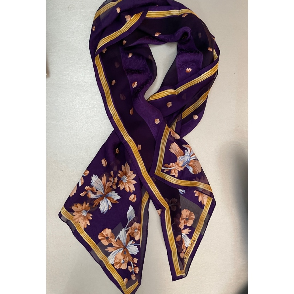 Anne Klein vintage silk scarf - Picture 2 of 12